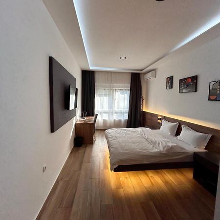 H.T Hotel Belgrad Zewnętrze zdjęcie