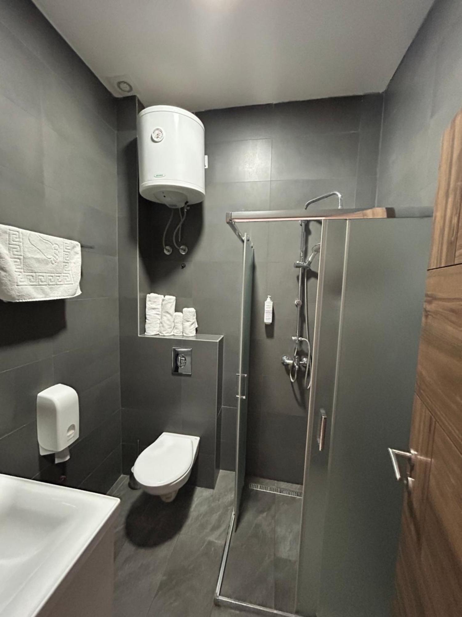 H.T Hotel Belgrad Zewnętrze zdjęcie